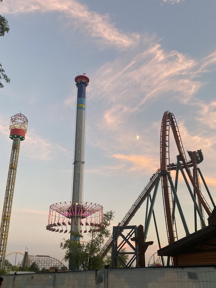 oaa_20's tweet photo. Summer of ‘22 https://t.co/XQbF4DflCh
