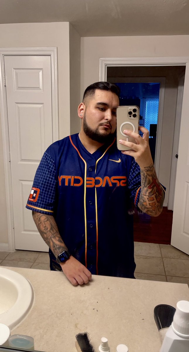 Space City Mondays @astros @Nike Let’s go stro’s! #SpaceCity #spacecitymondays #cityconnect #astros #houston #tattoos