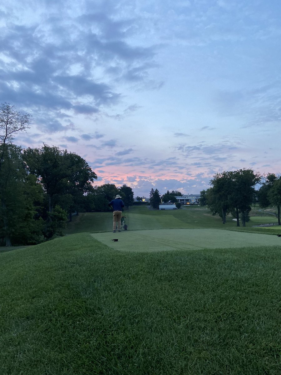 mccarthy_kace's tweet photo. Gypsum app to tees this morning 
Happy Labor day! 🇺🇸 https://t.co/s0nFZiuV9Y