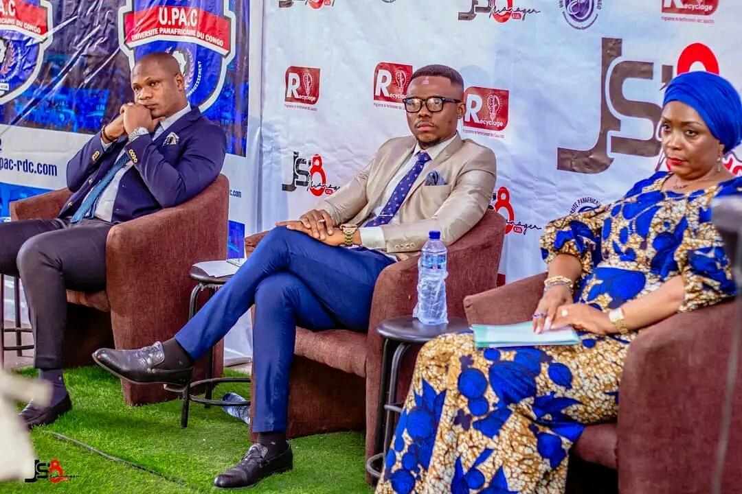 NsengaGradi1's tweet photo. Il s'est tenu en date du 02/09/2022  au sein de l'Université panafricaine du Congo, UPAC en sigle. La 5 ème edt du carrefour scientifique dit rendez-vous de la crème intellectuelle. 
Thème : La jeunesse pertinente, sel de la nation 
@AlainKabasele @juliokanowa @IfokuMarijo https://t.co/qycVkThxOG
