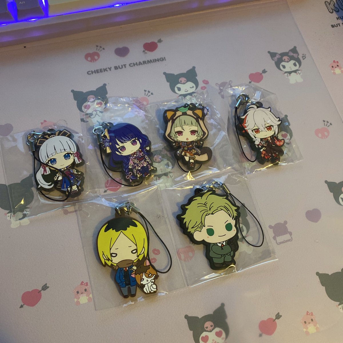 kamuisen's tweet photo. selling these for $12 each + $4 usa shipping if anyone is interested! https://t.co/JOyxdAS7Wp