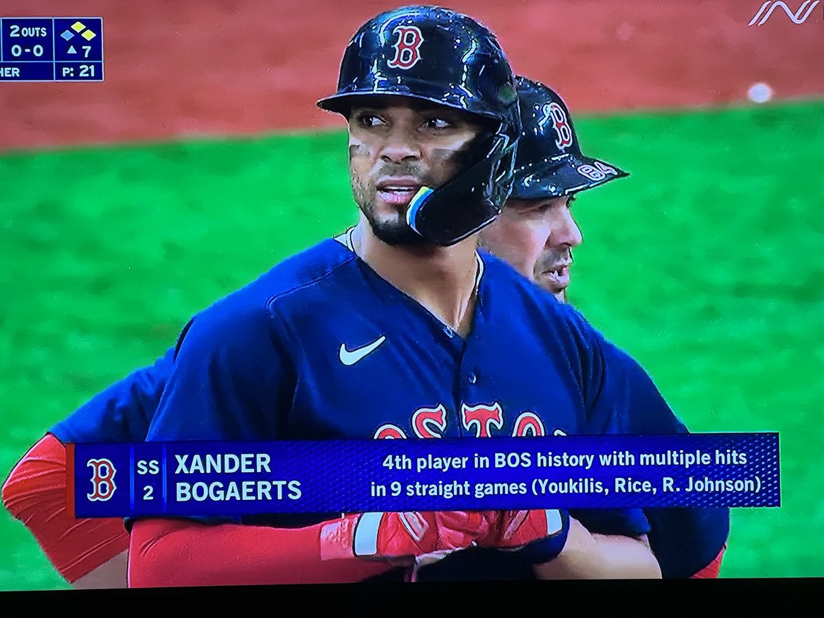 SurvivingGrady's tweet photo. Sign this man, make him the Captain, never let us even contemplate a Xanderless day. https://t.co/hFxaLcv0c9