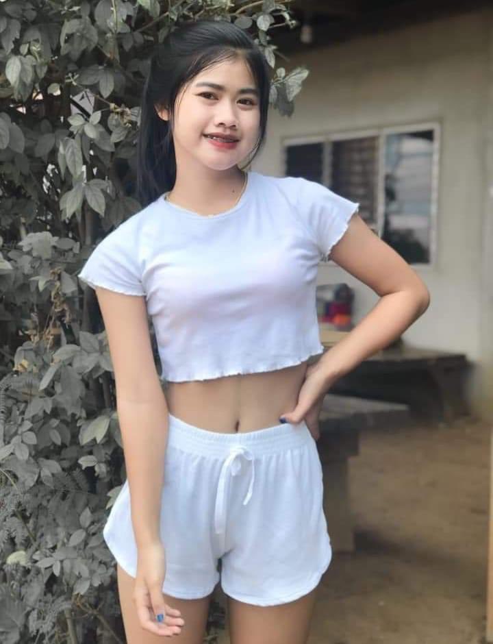 khrmm83743890's tweet photo. หน้าตาสวยนะ แต่สันดานหนูเลวนะ ใช้หน้ามาหลอกพี่ๆนะ หนูแค่กะหรี่ ลูกกะหรี่ ใช้ตัวเข้าแลก พ่อก้อข่มขื่นหนูตั้งแต่หีหนูยังไม่แตกปากจาบ พ่อเย็ดหนูจนหนูใจแตก หนูเลยร่าน สันดานหนูเปนคนขี้เกียจ แต่อยากมีเงินใช้ เลยต้องหบอกพี่ๆนะ พี่ๆโง่มาก https://t.co/QS1xX9813f
