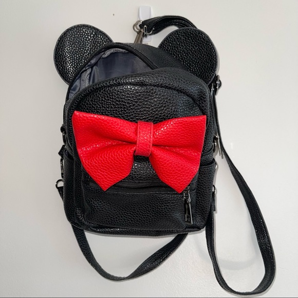 jamiezisk's tweet photo. So good I had to share! Check out all the items I'm loving on @Poshmarkapp from @Candibaby4260 #poshmark #fashion #style #shopmycloset #vintage #amazon: https://t.co/f711zwz5Y7 https://t.co/xA1y9B6G7h