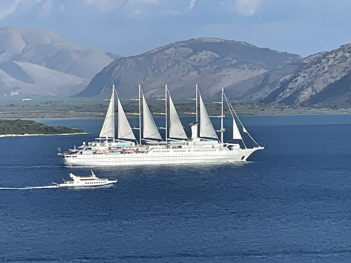 Medicinis1's tweet photo. Nice Yacht. Just off Albania. Wind power the shape of the future. https://t.co/yqYrpsE5Cl