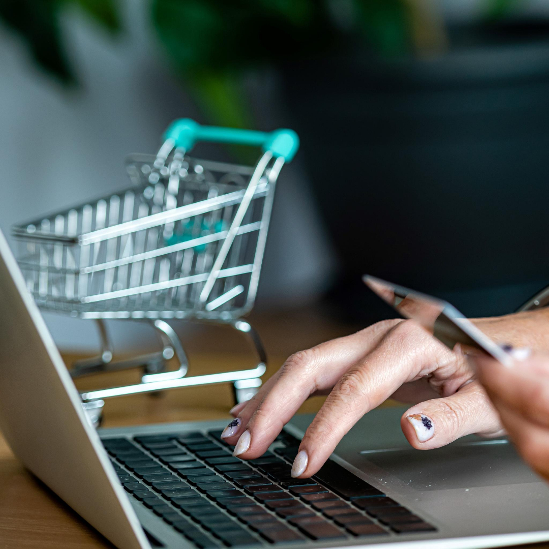 ventalink's tweet photo. Crecimiento de eCommerce en México. 📈

Se debe al aumento de la conectividad de personas a internet y la incrementación de ventas en línea. 

Conoce más acerca del eCommerce, acá: https://t.co/WjW11IMQxg https://t.co/qmltvry82I