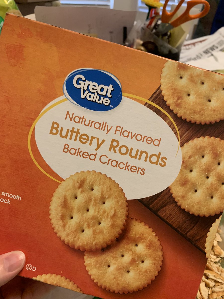 klhoward22682's tweet photo. Do better @Walmart. 3 of 4 tubes crumbled when picking the crackers up. https://t.co/HySbYzL5hl