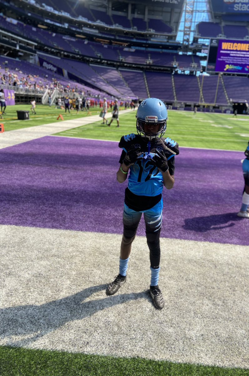 12Poe12's tweet photo. This Weekend work Was Nice in us bank stadium https://t.co/EYoTPM9bYn