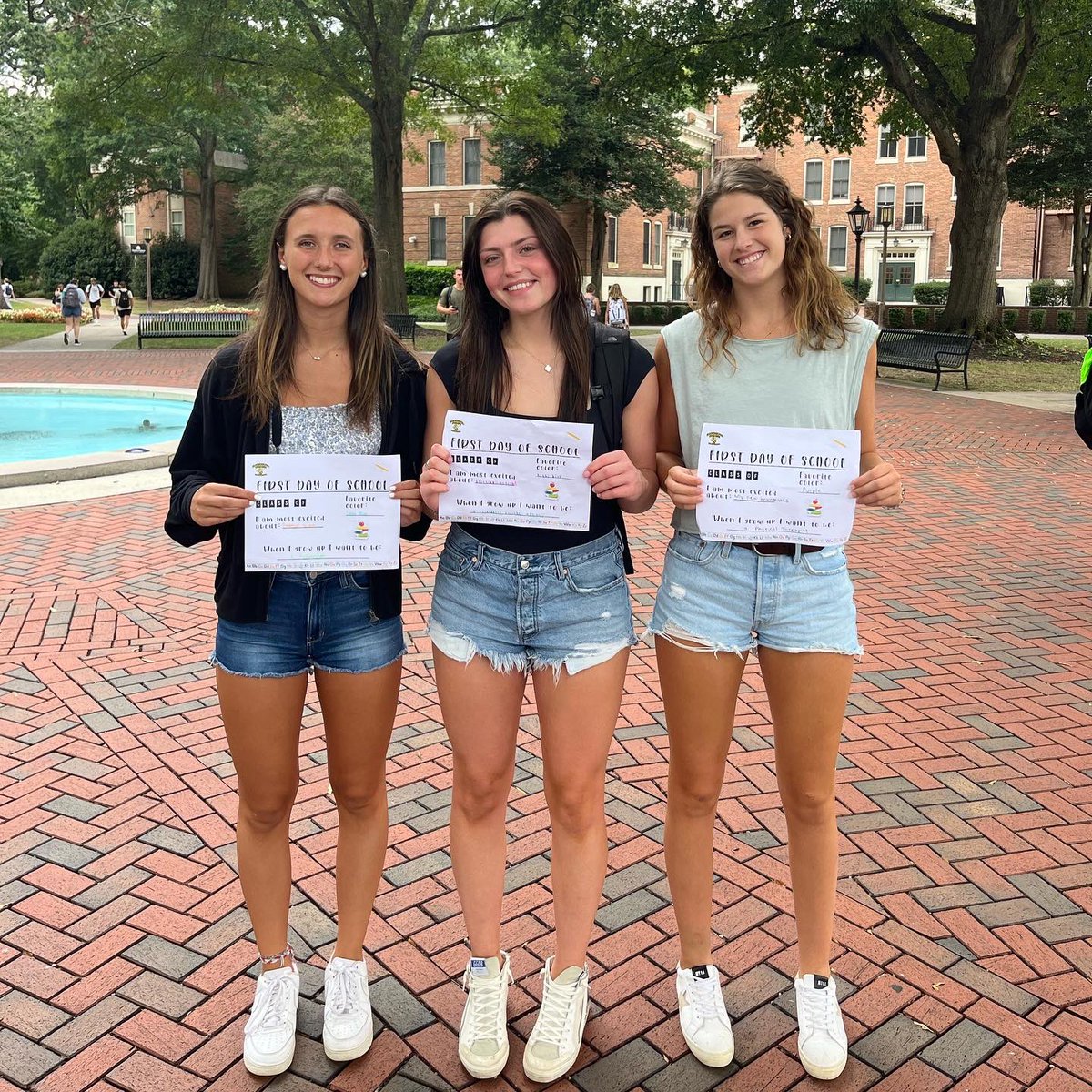 RMCWBB's tweet photo. Happy #FDOC ✏️📒🐝
So excited to welcome our squad back to campus! #GoJackets https://t.co/k0qzmXuAeN