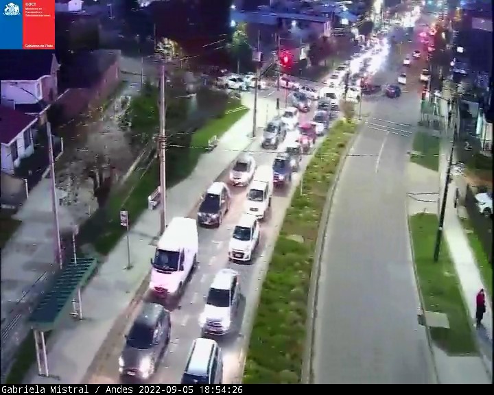 TTILaAraucania's tweet photo. [18:54 hrs] #Temuco: Situación del tránsito en Andes con Gabriela Mistral, conduzca con precaución.

#SigamosCuidándonos 
@MTTLaAraucania https://t.co/4XTgOLfzd7