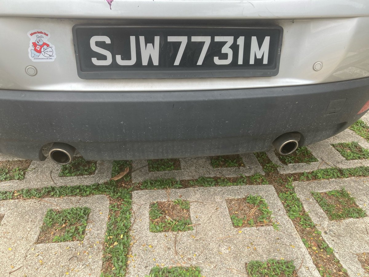 athensradioclub's tweet photo. Going global. ARC spotted in Singapore

#global #hamradio #amateurradio #international #spotted #stickertrade https://t.co/qHGtlyfZxy