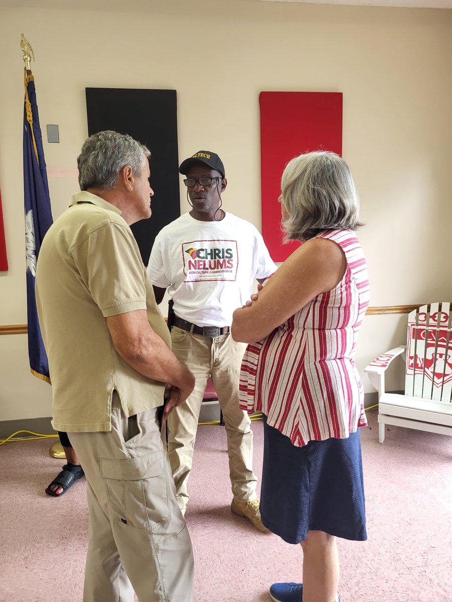 NelumsforHemp's tweet photo. What a great Labor Day with the CLC and CWA Local 3704 in Charleston. Today, we remember our forefathers and mothers who crossed the sands at Sullivan's Island and built the greatest state I know.
#LaborPower #LaborDay #SCAg #FirstFarmers #BlackFarmers #Nelums2022 https://t.co/1XKSg5y8b0