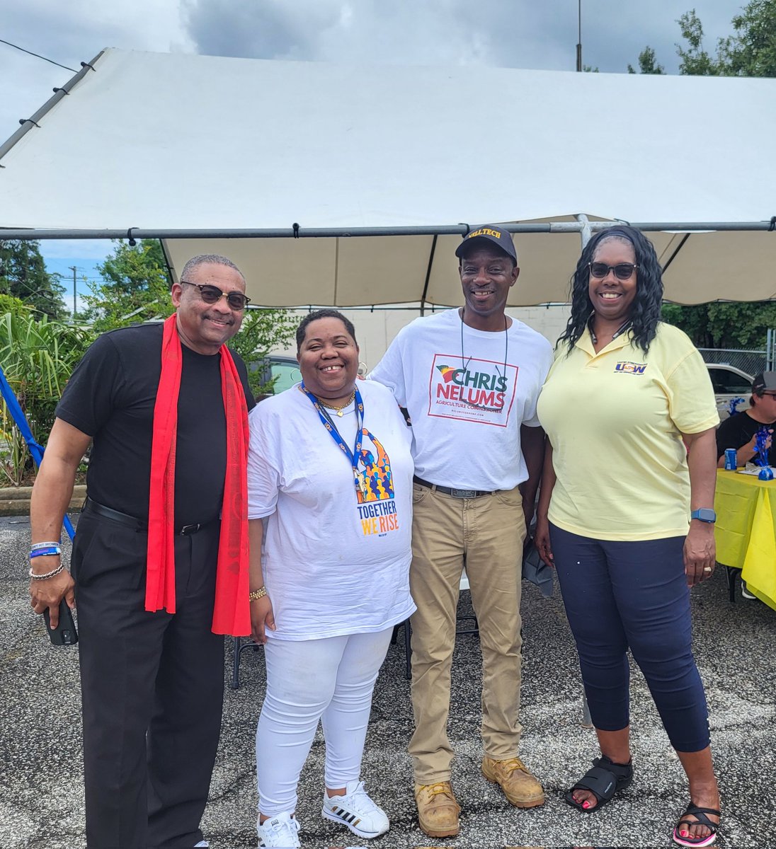 NelumsforHemp's tweet photo. What a great Labor Day with the CLC and CWA Local 3704 in Charleston. Today, we remember our forefathers and mothers who crossed the sands at Sullivan's Island and built the greatest state I know.
#LaborPower #LaborDay #SCAg #FirstFarmers #BlackFarmers #Nelums2022 https://t.co/1XKSg5y8b0