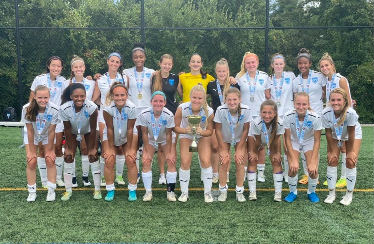 BreeBridges33's tweet photo. We battle it out as a team better than most! Great pre-season start with winning the U17 @OBGCCapitalCup top bracket this weekend, playing 1 year up. Can't wait to see what the season brings! #CleanSheets #GoFCV #GARising #JustGettingStarted https://t.co/7wkm9C0Giq