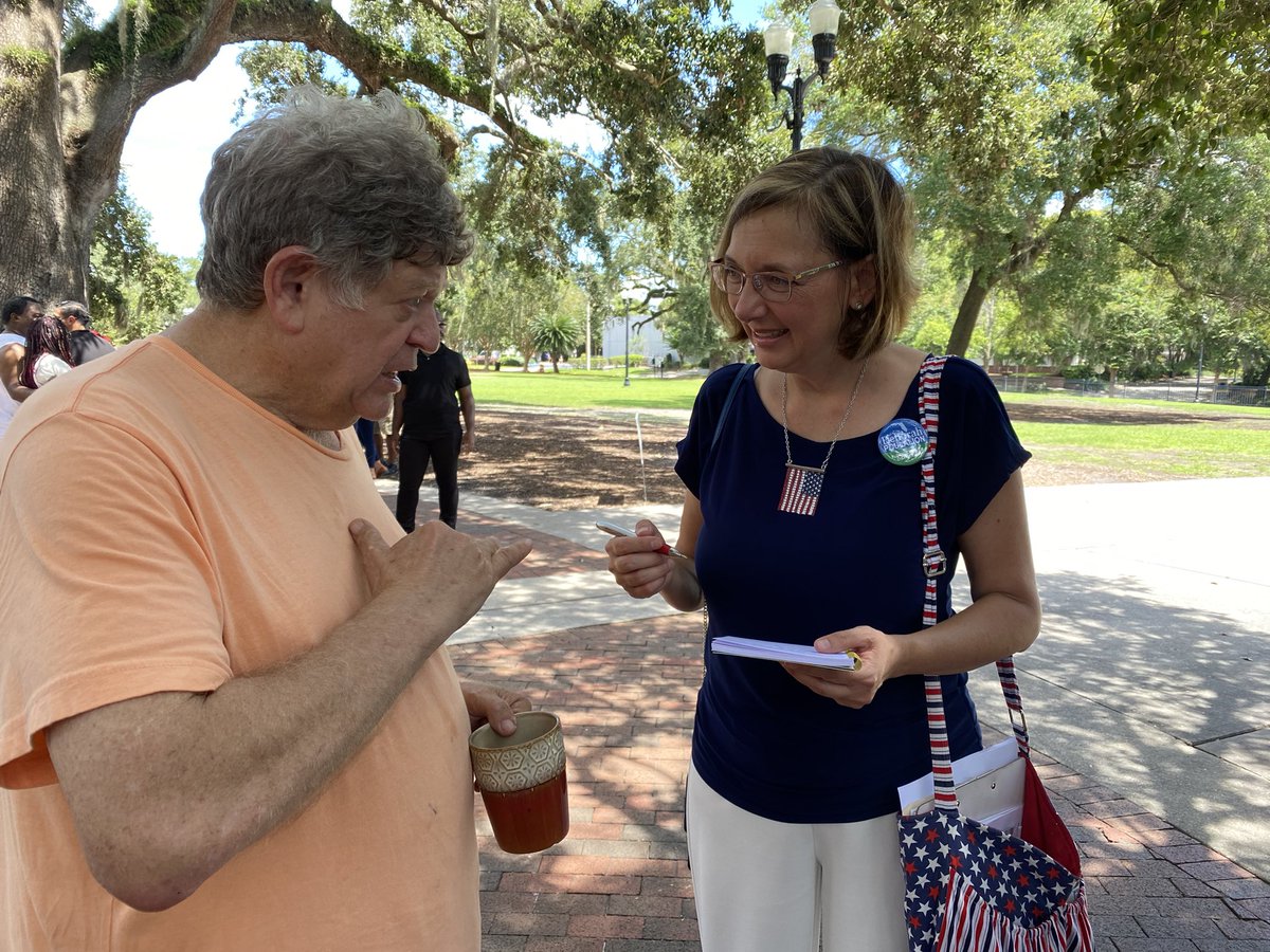 I had a great time along with some of my campaign staff at the Central Florida <a href="/FLAFLCIO/">Florida AFL-CIO</a> Labor Day picnic at Lake Eola! #LaborDay2022 #LaborUnions