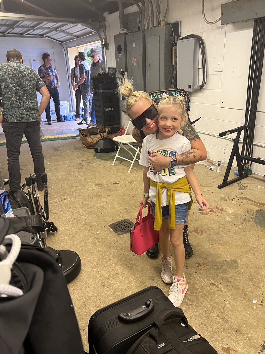 Daniel Ray tweet media