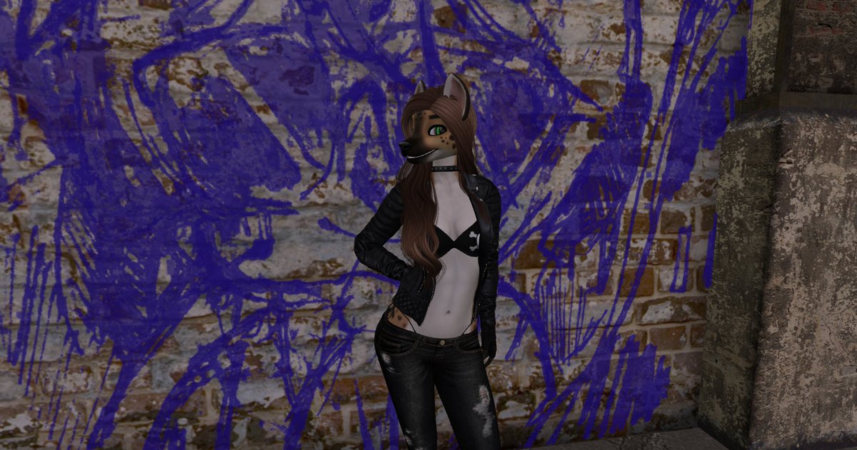#UFWUnbroken @danur_hyena 

Danur. You have something of mine. I want it back tonight.

Been waiting for this alllll week. Come get some.

XOXO

Anna Somerset <3