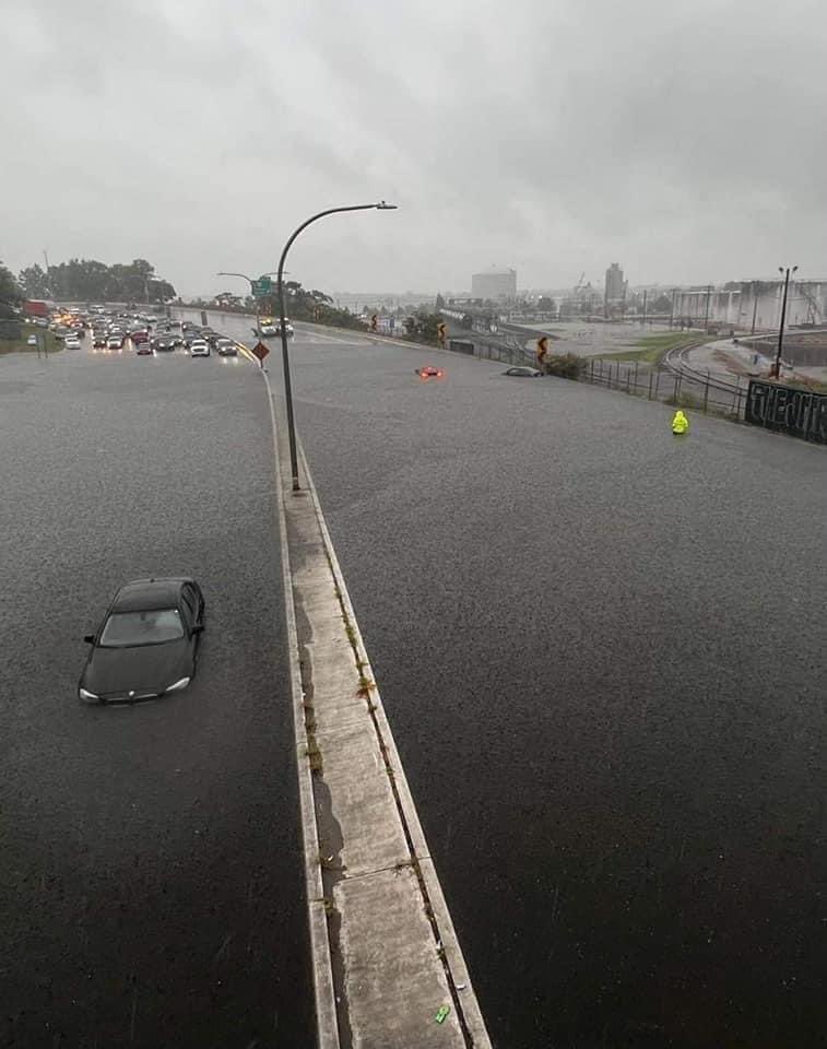 DavidLeavitt's tweet image. The 95 in Providence, Rhode Island is flooded right now