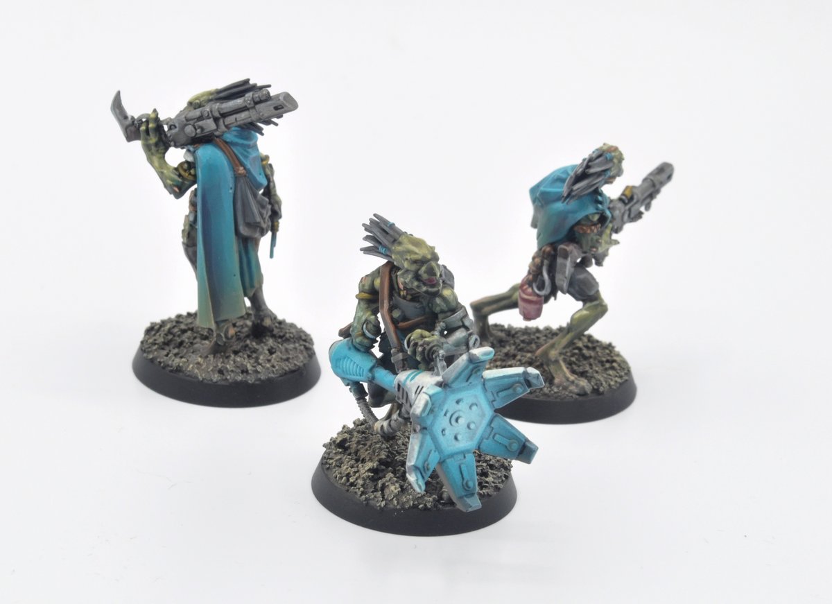40kRadio's tweet photo. Our very own @jfdubeau got the privilege of painting some of the new #KillTeamITD Kroot models, and they are a treat to work on.

#WarhammerCommunity #warhammer40k https://t.co/LhU0ythCok