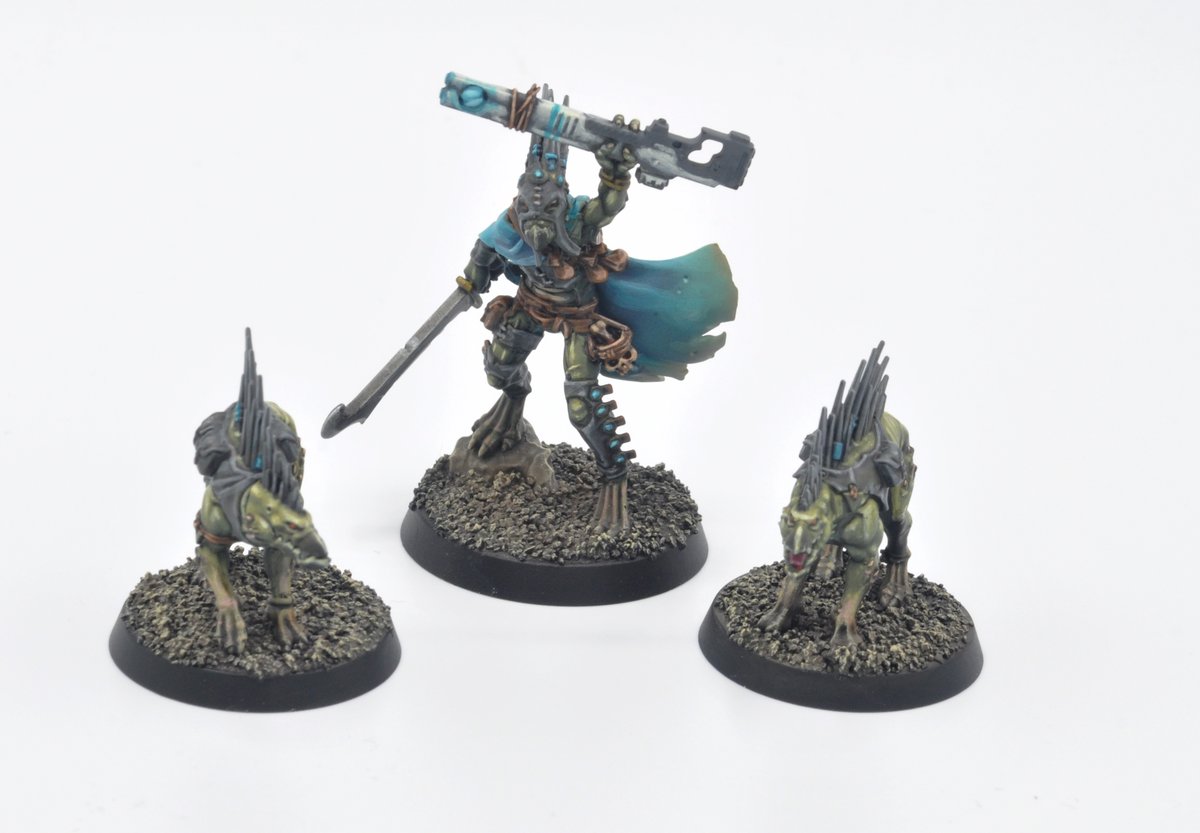 40kRadio's tweet photo. Our very own @jfdubeau got the privilege of painting some of the new #KillTeamITD Kroot models, and they are a treat to work on.

#WarhammerCommunity #warhammer40k https://t.co/LhU0ythCok