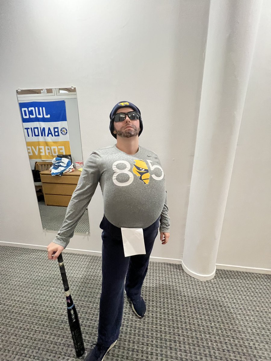 kfudge20's tweet photo. Visual representation of @CoachMonroe9 this week at practice🏃‍♀️ https://t.co/brU82YBTq7