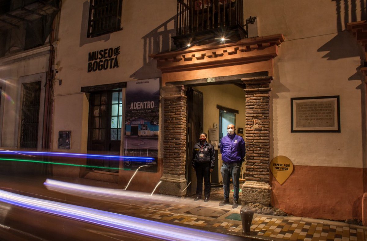 Patrimoniobta's tweet photo. El #MesDelPatrimonio2022 gira en torno a las #HistoriasLatentes de #Bogotá, lugares cargados de sentido que parecen estar en márgenes de lo patrimonial, pero que en realidad son claves para reconocer otras formas de construir memoria y ciudadanía.

https://t.co/NlCLP0j7EB https://t.co/SAfInJZbjT