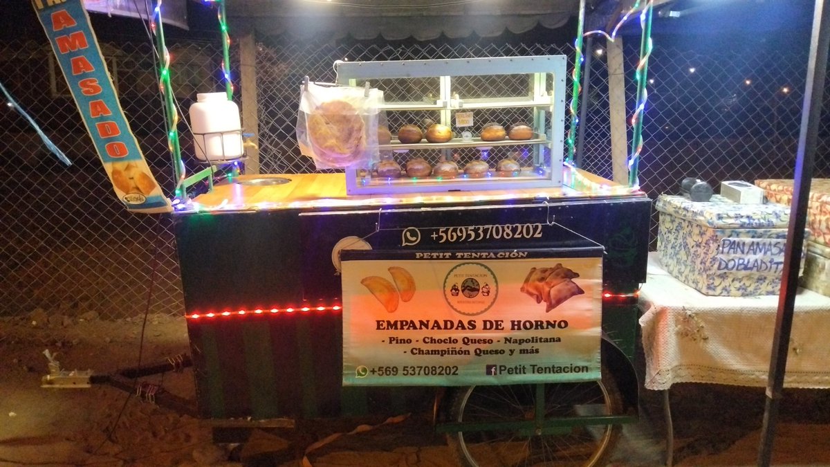 karinaxove's tweet photo. Amigos de Twitter de verdad necesito de su ayuda, no he vendido casi nada.
Tengo pan amasado, dobladitas, Berlines, Empanadas.
República de siria con diagonal doñihue, Rancagua 
Porfavor no puedo más 🥲🥲🥲.
Cualquier ayuda me sirve en serio.
@ValdebenitoNata @UWeones https://t.co/k2yeVV00QV