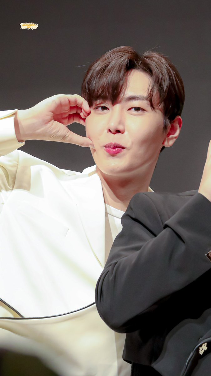 JPM_0809's tweet photo. 220902

볼하트 장인 재유니🫶🏻

#재윤 #이재윤 #jaeyoon #JAEYOON #SF9              
@SF9official https://t.co/TKGMlYM5Vv
