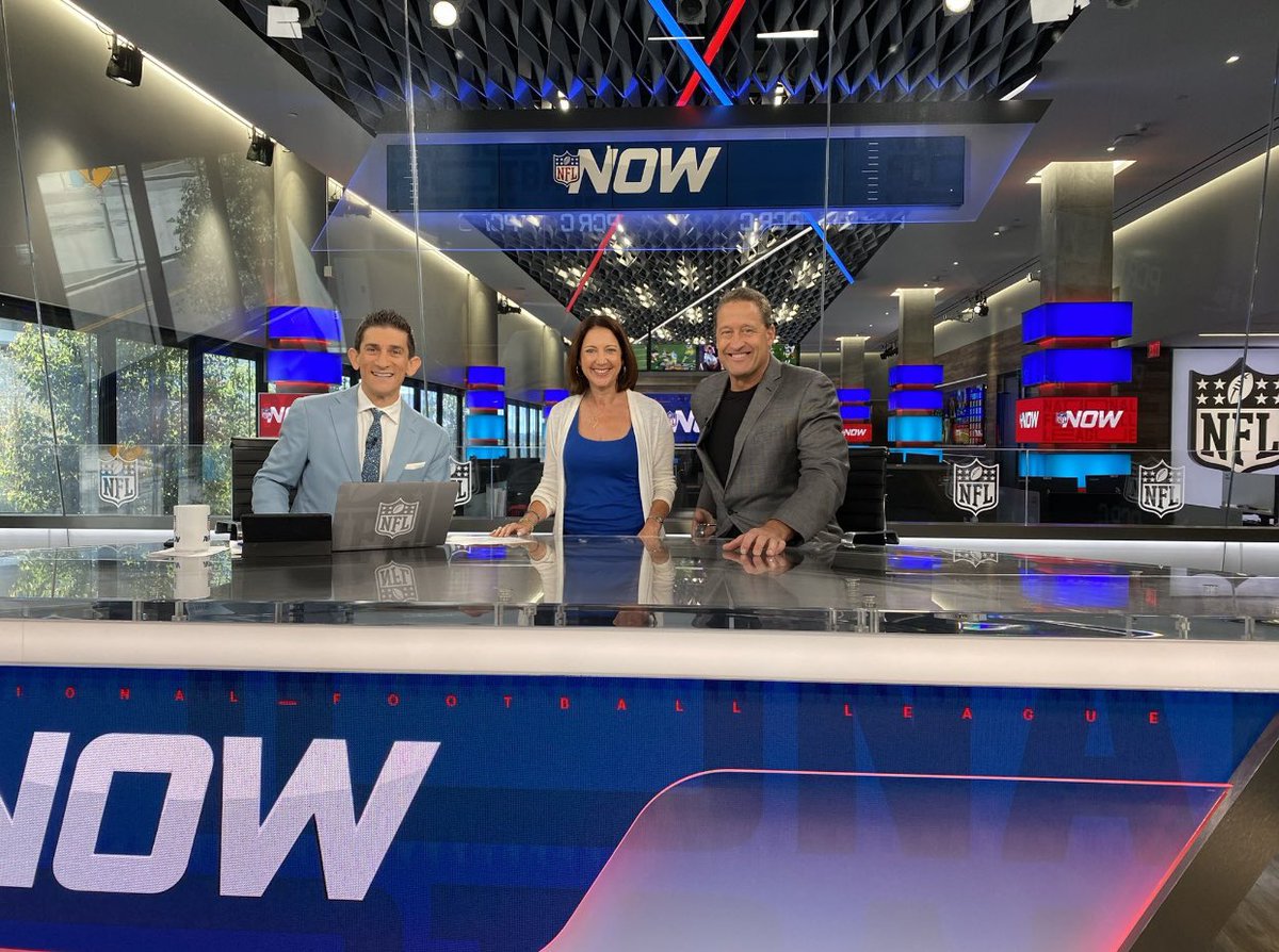 InsightSportsLA's tweet photo. QB Talk w/ @jimeverett #AllProStudio
Great time on @nflnetwork ๐ @AndrewSiciliano @DebSpander https://t.co/sYBDBNCv5K