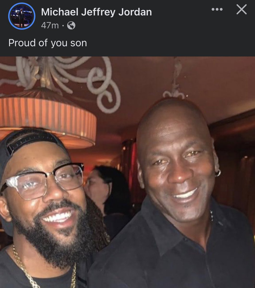 halfcourtent's tweet photo. Someone get Michael Jordan off of Facebook 😂 https://t.co/EyjLvlqsRZ