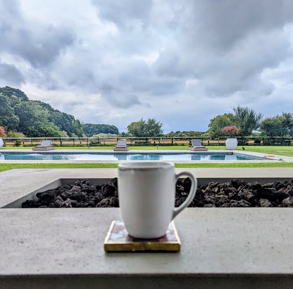 iammikemuse's tweet photo. Hamptons: Cheers to what was an incredible summer and cheers to an amazing fall of football, back to school week, 4th quarter work goals, and pumpkin spice latte! Enjoy the moments! #Hamptons x #Family x #IntersectionOfMuse https://t.co/1owuWebjxa
