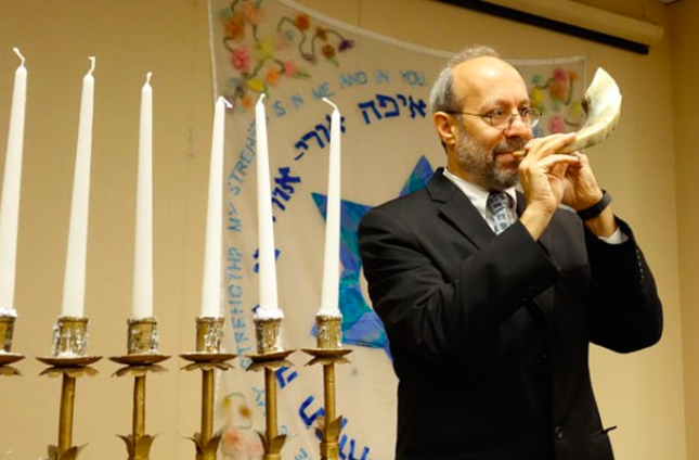 Humanisticjew's tweet photo. Humanistic Jews observe #RoshHashanah, the Jewish New Year, as a time for self-reflection and self-examination. It's a powerful opportunity for putting humanistic values into action: new beginnings, forgiveness, change, endings and beginnings. https://t.co/ib9PFLoNPY https://t.co/6fQ1fjOcFW