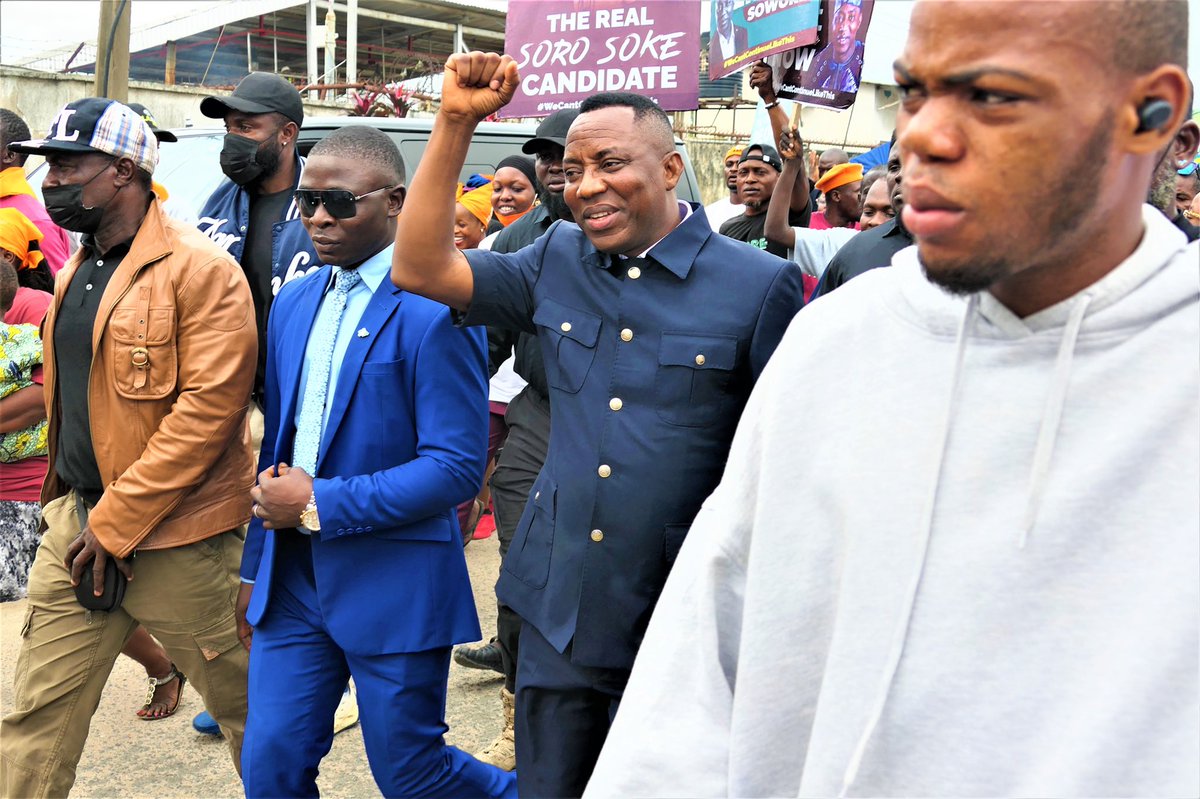 sowore's tweet image. #SoworeLiveInLagos Returned to Lagos after 3 years of city arrest, detention, torture false trial, attempted assassinations by the @mbuhari regime #WeCantContinueLike