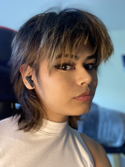 This is for everyone that said I wouldn&rsquo;t be a pretty girl 🔥✨ https://t.co/DRGggQKXka<a href="/tag/femboyfriday"class="tags"><span>#femboyfriday</span></a>