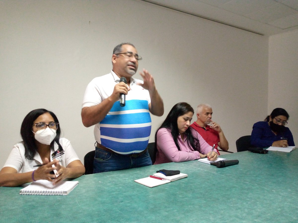 AnzoateguiCeet's tweet photo. #05Septiembre Desde el #Cleanz Se dio a conocer por parte del Rector Y Vicerrector de la #UBTJR la metodología para instalar los ambientes de Formación dirigido a los Trabajadores y Trabajadoras Del Consejo Legislativo.
@NicolasMaduro
@torrealbaf
@EdgarBlanco_VE
@viceedutrabajo2 https://t.co/emiRj6Gzjn