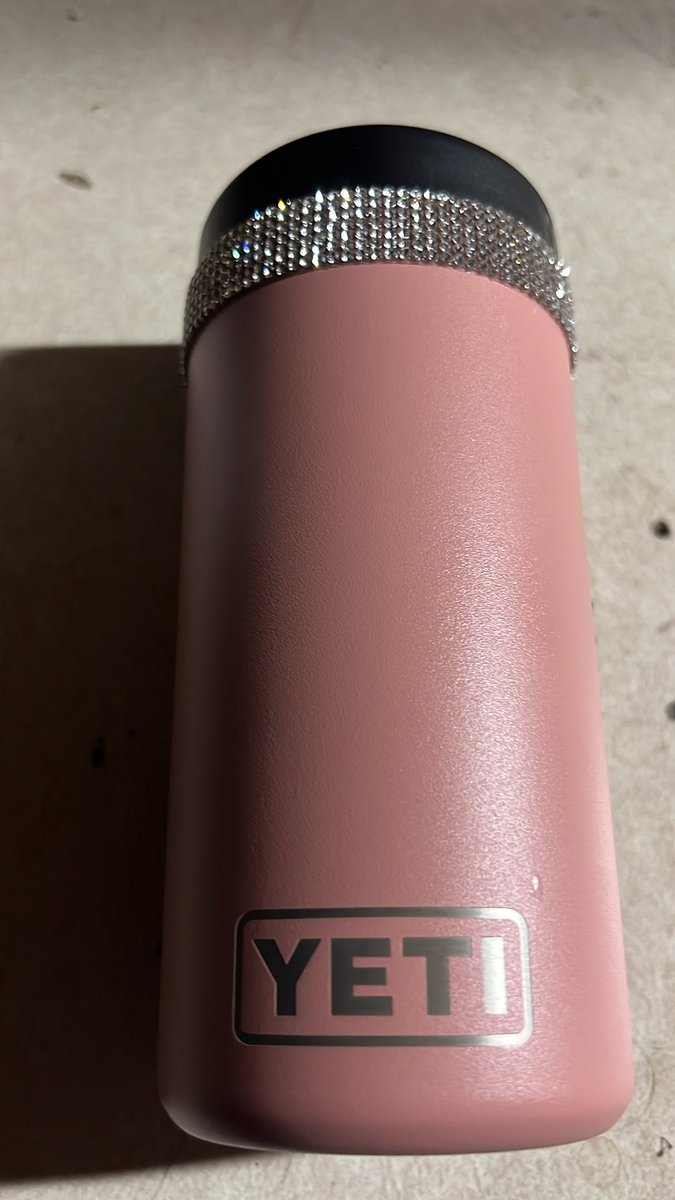AngieBach3's tweet photo. Hey @YETICoolers , you need to bring the bling to your products 💎 https://t.co/Jk4YFN3YWR