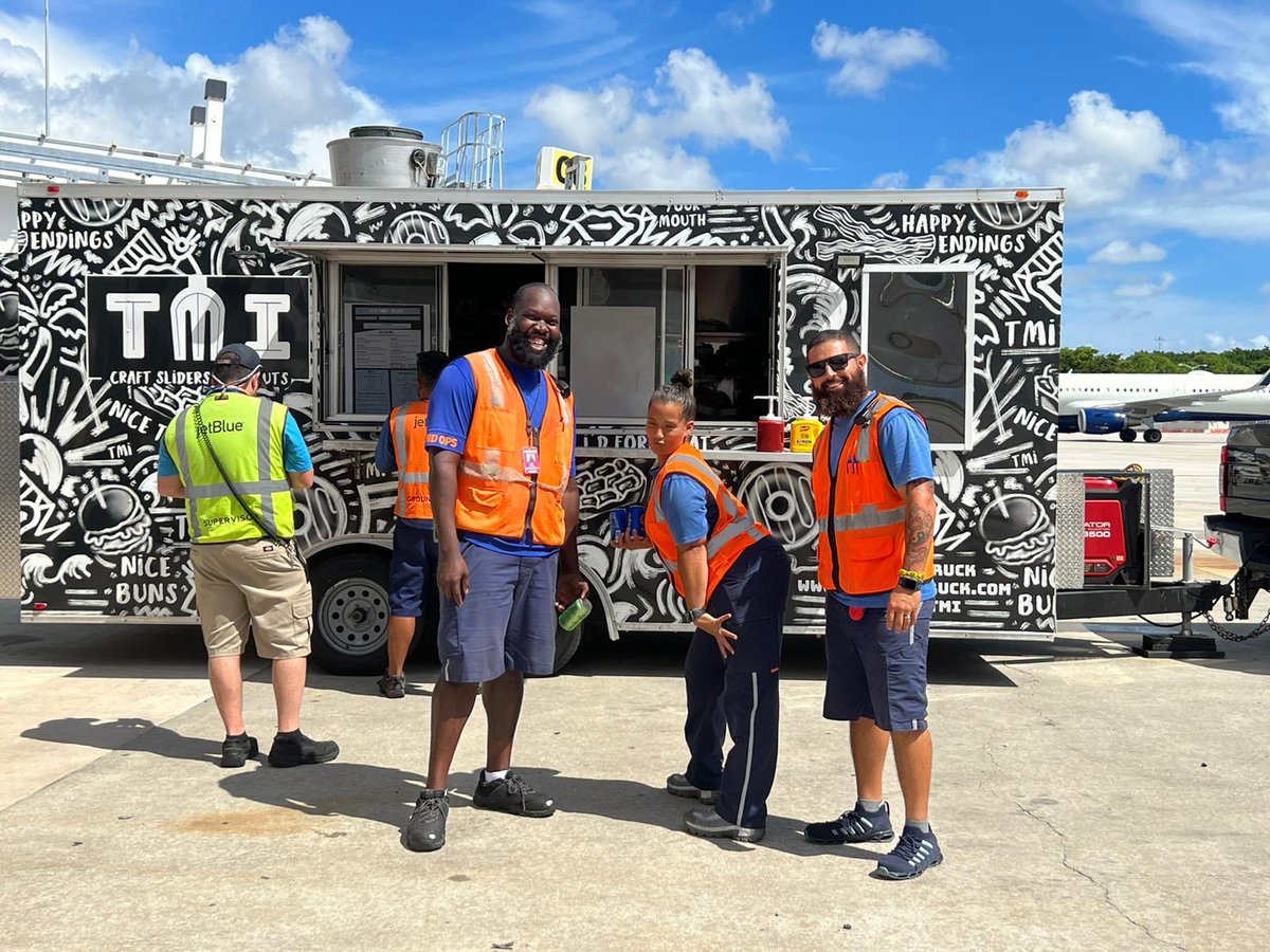 YQRamos's tweet photo. Happy Labor day from our team to yours! #TeamPBI  @JetBlue @HelloJetBlue @TheHubSports https://t.co/PuwITTiQ6W