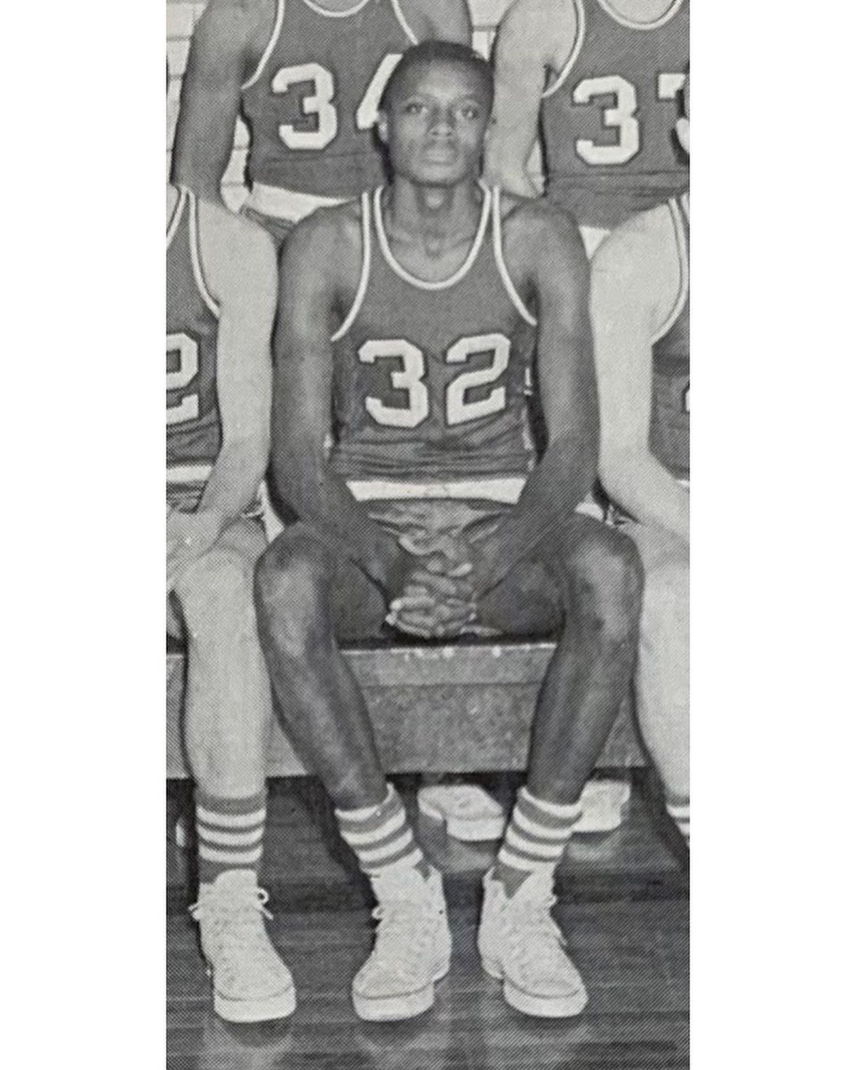 CoachCurtBlack's tweet photo. 1957 Alum Charley Boykin went head to head with NBA Hall of Famer Jerry Lucas in the 1957 OHSAA State Championship game. Boykin holds the Portage County record for career points at 2,019. Boykin went on to play at Kent State University as well as semi-pro ball. #RideForever https://t.co/sa7k7Jf6t3