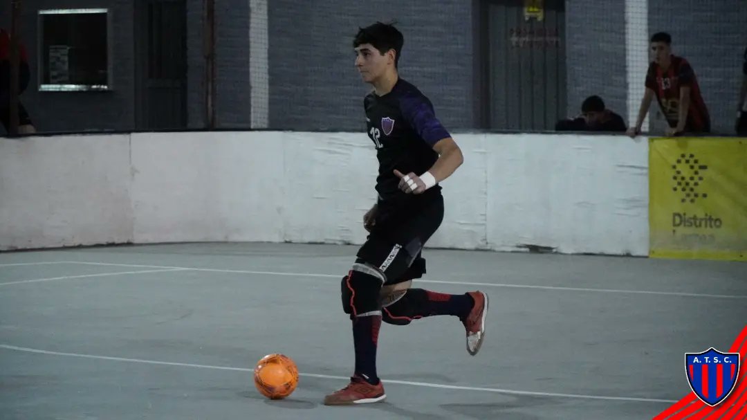 atscfutsal's tweet photo. #Inferiores #C20A

📸 Estas imagenes nos dejó el empate del encuentro entre Alemán y nuestros C20 "A" por 3-3.

#VamosMatador 
#VamosLosPibes https://t.co/r57wMbqVNN