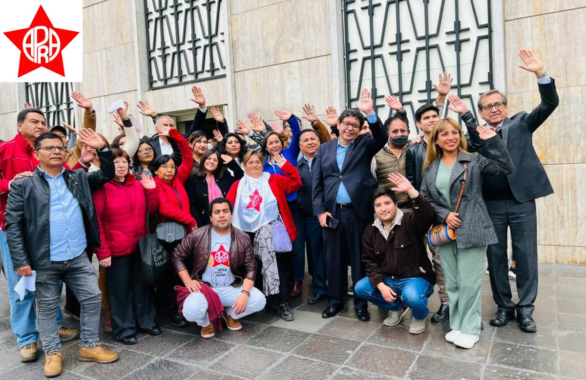 nidiavilchez's tweet photo. Se inicia el proceso de reinscripción del APRA ante el JNE. 
Hoy 5/9, acompañamos a los dirigentes del CEN-PAP en la entrega de actas y fichas de afiliación de militantes remitidos por los CERs y CEPs a nivel nacional. 
Unidos ... todo lo podemos!
El APRA VUELVE! https://t.co/o8q8RPQvgA