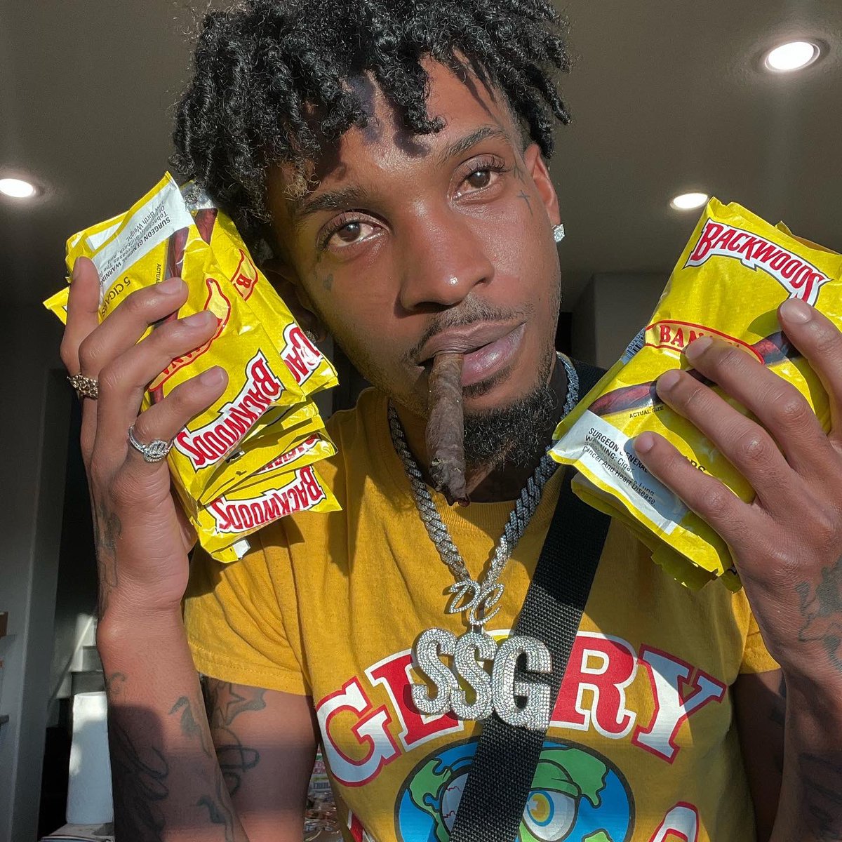 DCHerbo4's tweet photo. The SUN SON 🌞💨 #SSGLOB4L https://t.co/8qajkwjl2k