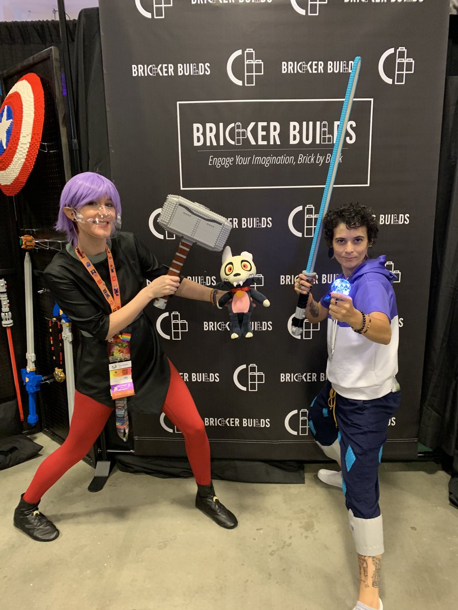 Stacy_B's tweet photo. WAIT...CAN'T FORGET ABOUT COOL AUNT LILITH & STEVE!!! (& some cute bonus #Lumity photos ๐)
#TheOwlHouse #DragonCon2022 #GOSTEVE! https://t.co/J1Q9x7m8PP