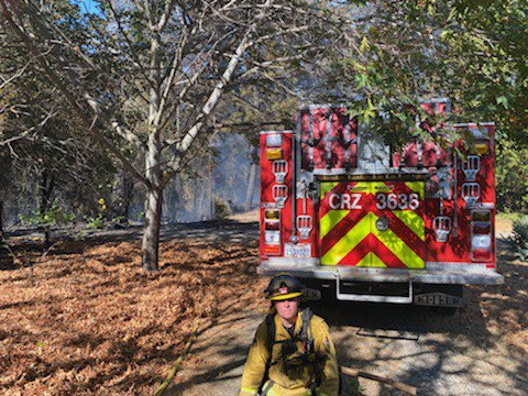CALFIRECZU's tweet image. Here are photos of the #CastleFire from the ground and the air. It was 110° in the fire area today. Thanks to @CAStateParksSC @PGE_SFPeninsula &amp;amp; @CHPscrz for responding as well. #CaWx