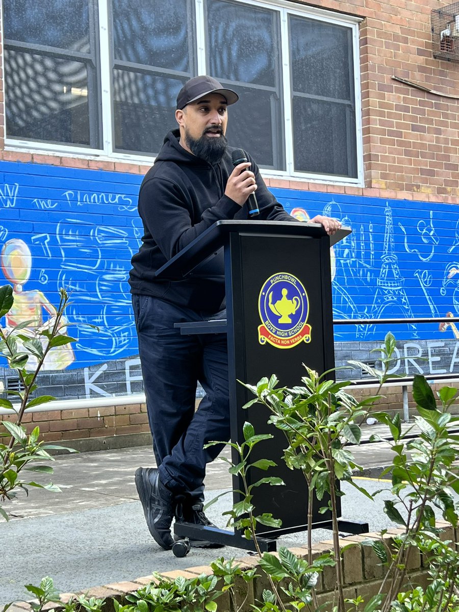pbhsofficial's tweet photo. A huge thank you to Sammy from Street Industry who presented our winning soccer team for winning the competition. #alwaysachieving https://t.co/2zMTj8ZP8f