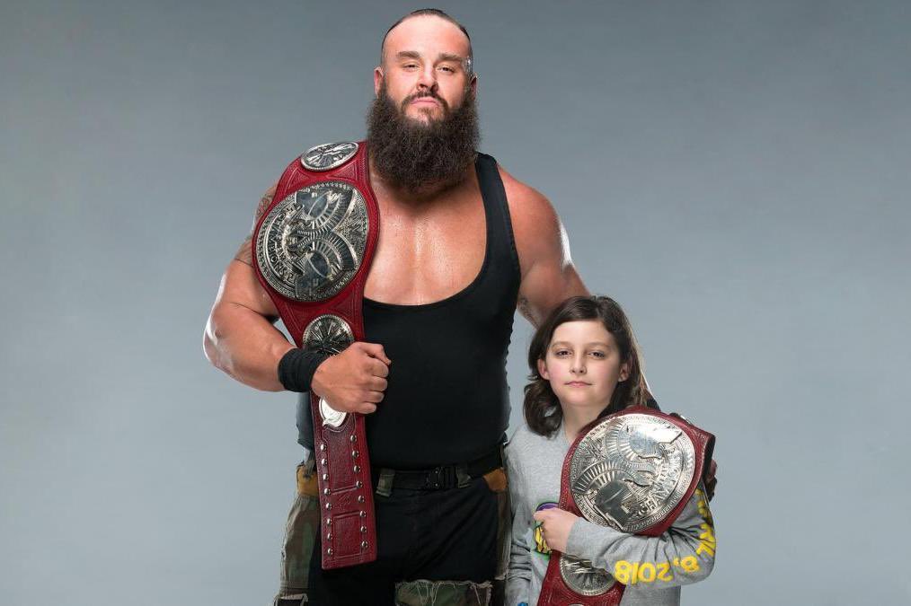 ____Brooksy____'s tweet photo. RUN IT BACK @TripleH #WWERaw #RAWKC https://t.co/G1W7rOaiRp