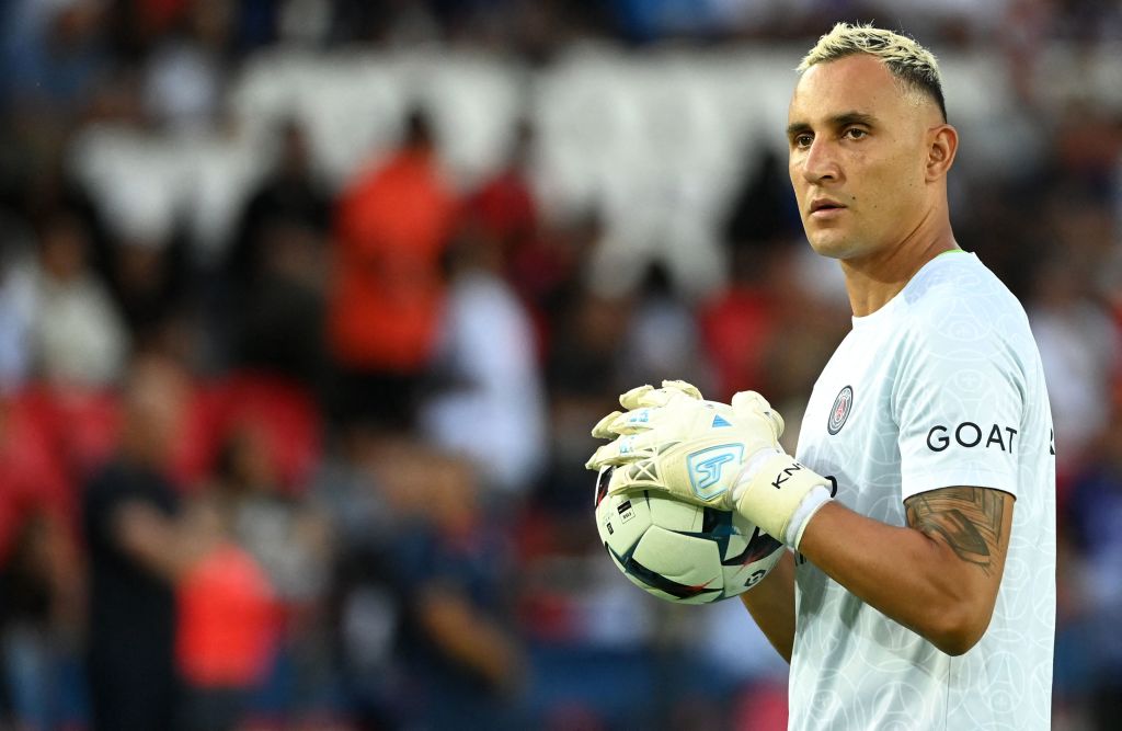 Napoli director Giuntoli: "We've great relationship with PSG. They wanted Fabian Ruiz and we wanted Navas so we tried to reach an agreement on a swap deal to resolve two problems". 🚨🔵 #PSG

"The Navas deal collapsed because of an issue between PSG and Keylor". #Napoli