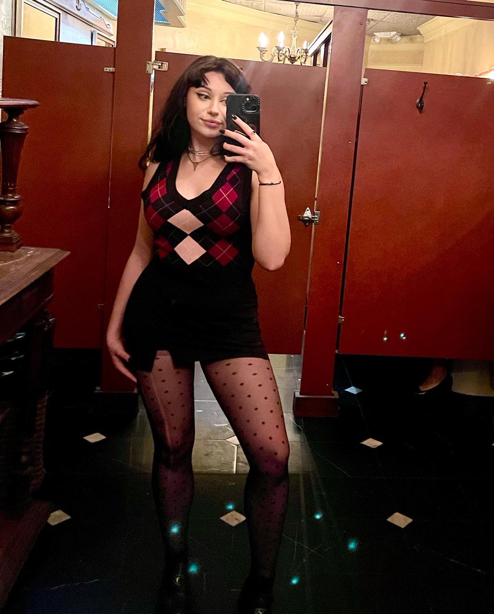 liv bevan on Twitter: "finally took some pics of me without heels