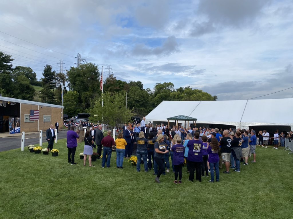 RNCResearch's tweet photo. MASSIVE crowd for Joe Biden in Pennsylvania today! 🤣🤣 https://t.co/VGd4mjV9KR