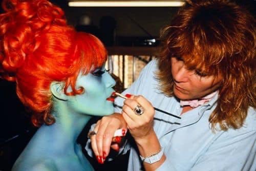 horrorlogy's tweet photo. behind the scenes of beetlejuice (1988) https://t.co/6egtNSUKhd