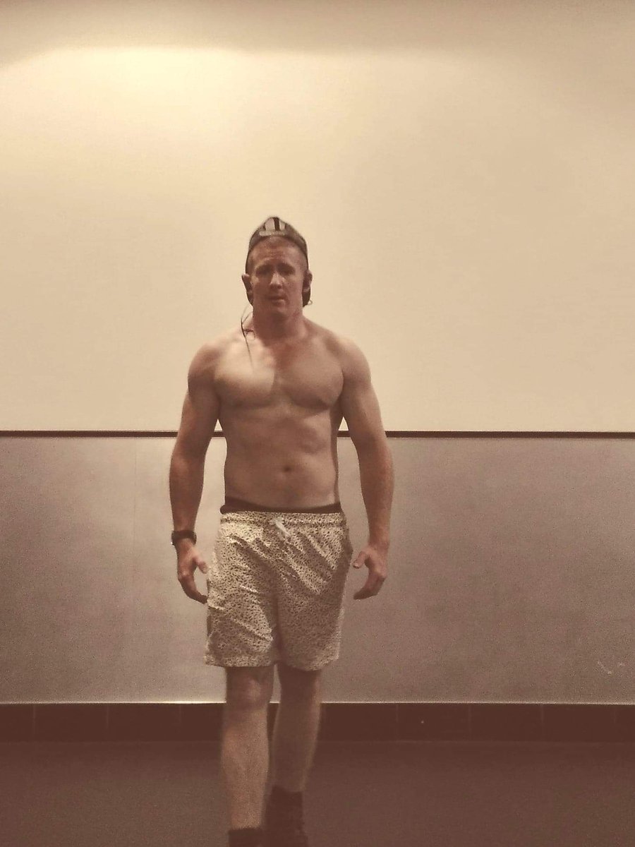 I'm here to post smut and collect buck$